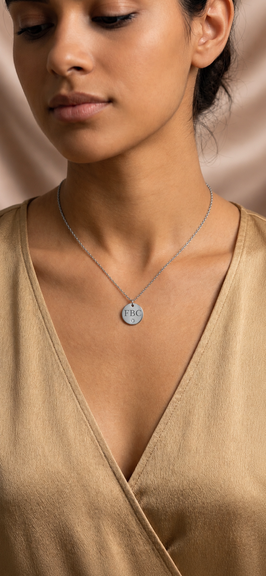 COLLAR PUNTO LUZ